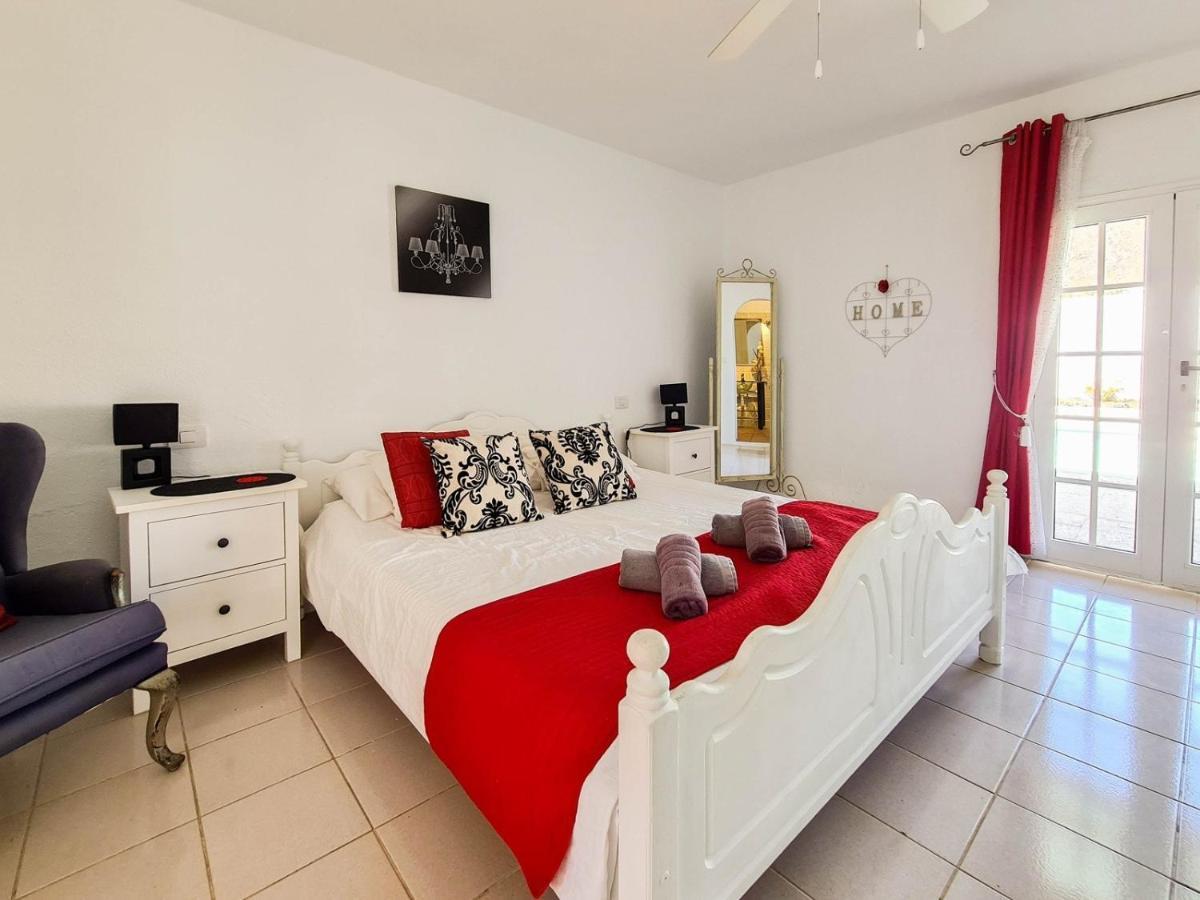 Stunning Sea View Villa With 6 Bedrooms & Heated Pool - Villa Renaissance Playa Blanca  Exteriér fotografie