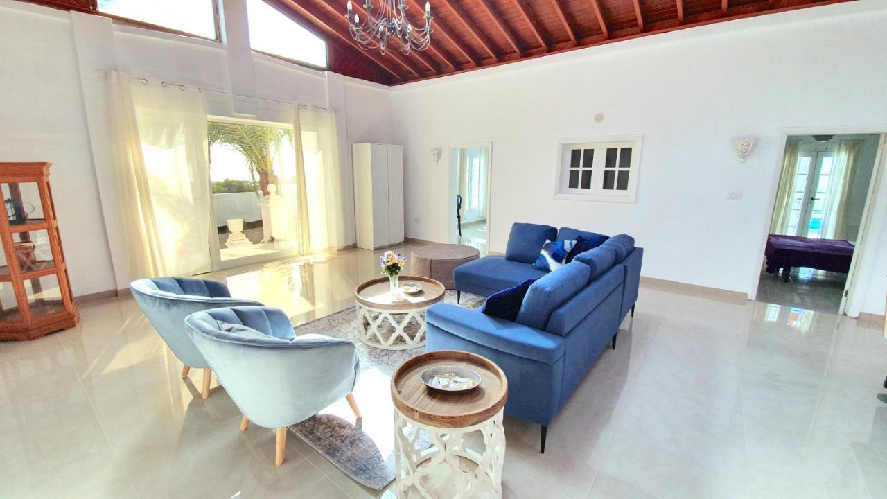 Stunning Sea View Villa With 6 Bedrooms & Heated Pool - Villa Renaissance Playa Blanca  Exteriér fotografie