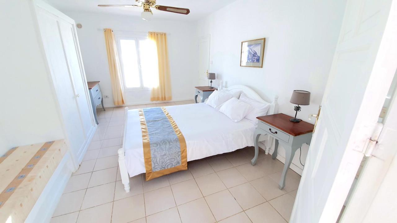 Stunning Sea View Villa With 6 Bedrooms & Heated Pool - Villa Renaissance Playa Blanca  Exteriér fotografie