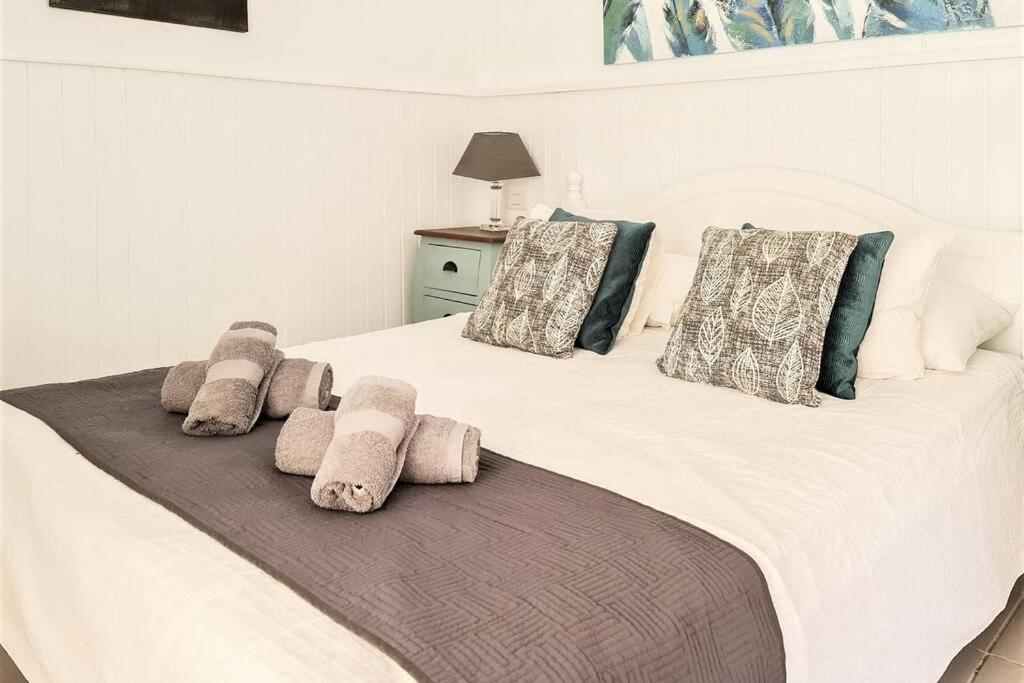 Stunning Sea View Villa With 6 Bedrooms & Heated Pool - Villa Renaissance Playa Blanca  Pokoj fotografie